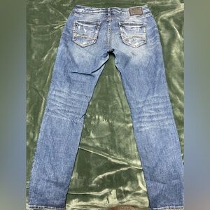 Silver Sam ankle jeans. Size 29/29